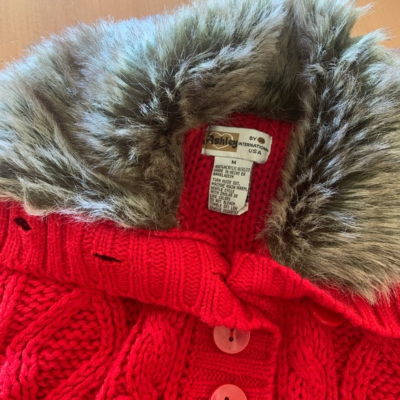 Red Cropped Faux Fur Cardigan - Picture 4 of 5